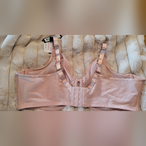 Curvy Couture Blush Underwire Bra - Picture 3 of 3
